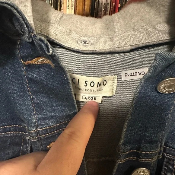 Jean Jacket - Picture 2 of 4